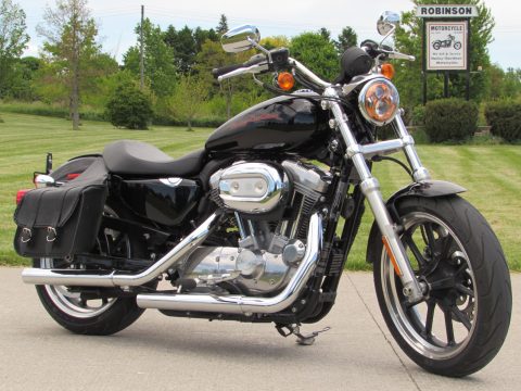 2011 Harley-Davidson XL883L SuperLow  - 10,300km  - Throaty Exhaust - LED Headlight -