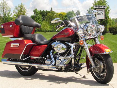2013 Harley-Davidson Road King FLHR   - $7,000 in Options - Low 13,200 miles - Twin Cam 103