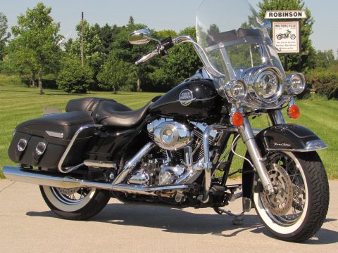 2008 Harley-Davidson Road King Classic FLHRC   - Low 22,100 Miles - Great Tires - Vance and Hines EX