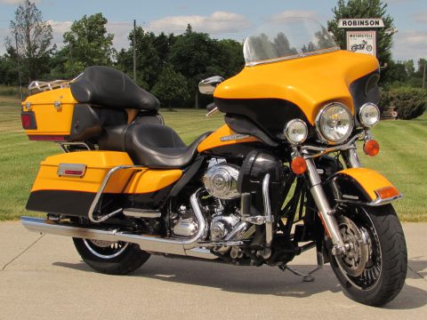 2013 Harley-Davidson Ultra Limited FLHTK   103 - Gorgeous Chrome Yellow Pearl - 28,500 miles