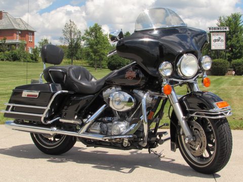 2002 Harley-Davidson Electra Glide FLHT   - Twin Cam with Carb! - LOW 28,500 KM - 1 Local Owner