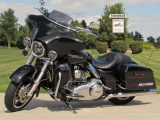 2012 Harley-Davidson Street Glide FLHX   - Auto Dealer Ontario