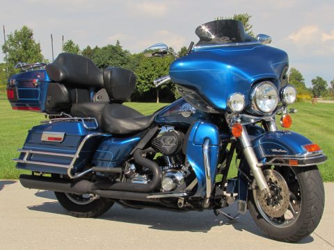 2006 Harley-Davidson ULTRA Classic FLHTCU  - Beautiful Blue Pearl - Strong Performance