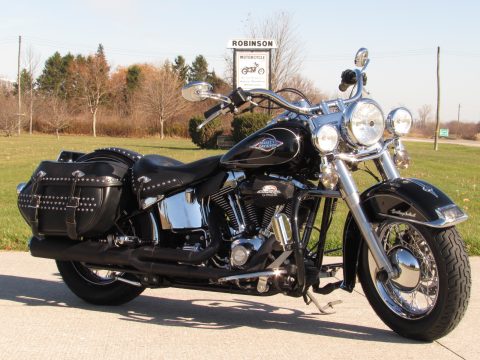2009 Harley-Davidson Heritage Softail Classic FLSTC   - Low 25,700 KM - Black Beauty - $40 Week