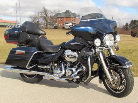 2012 Harley-Davidson Ultra Limited FLHTK   103ci - $5,000 in Options - MINT Condition