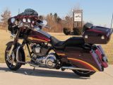 2010 Harley-Davidson CVO Street Glide FLHXSE   - Auto Dealer Ontario