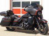2018 Harley-Davidson CVO Street Glide FLHXSE   - Auto Dealer Ontario