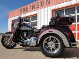 2018 Harley-Davidson Tri Glide FLHTCUTG   - Auto Dealer Ontario