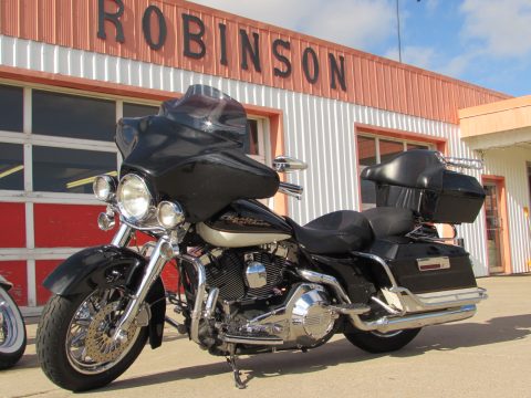 2000 Harley-Davidson Road King FLHR   - Loaded with Options - ONLY $28 Week