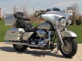 2004 Harley-Davidson Road King Custom FLHRS  - Auto Dealer Ontario