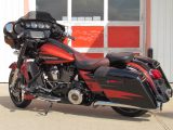 2017 Harley-Davidson CVO Street Glide FLHXSE   - Auto Dealer Ontario