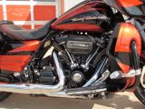 2017 Harley-Davidson CVO Street Glide FLHXSE   - Auto Dealer Ontario