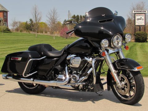 2018 Harley-Davidson Electra Glide Police FLHTP   - 107 - ONLY 9,600 KM - Cruise, Heated Grips