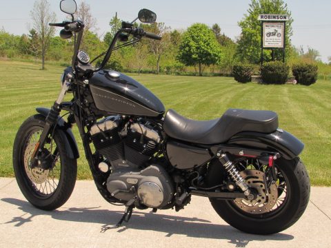 2007 Harley-Davidson XL1200  Iron - Low 12,100 Miles - Vance and Hines Exhaust