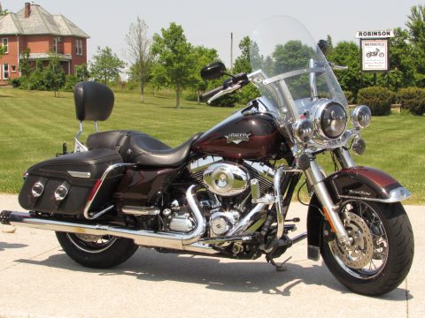 2011 Harley-Davidson Road King Classic FLHRC   103 Motor, ABS Brakes, Cruise - $49 Week