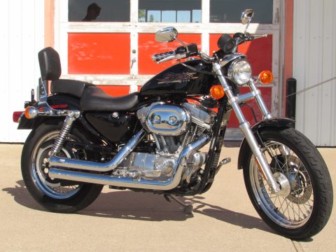 2001 Harley-Davidson XLH883  - Low 8,100 KM - Purchased and Serviced at Pfaff H-D dealer.