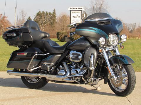 2015 Harley-Davidson CVO ULTRA FLHTCUSE   - Low 19,900 Miles - Screamin' Eagle 110