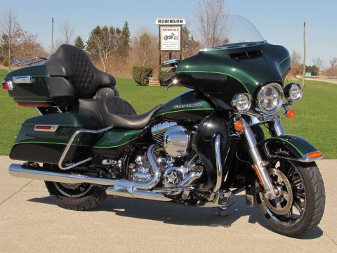 2015 Harley-Davidson FLHTK Ultra LIMITED  - Exceptional 33,000 KM - Gorgeous 2 tone